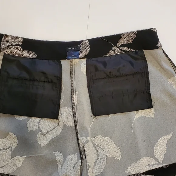 Ann Taylor Factory EUC flowy single pleat shorts 12 - Picture 4 of 10